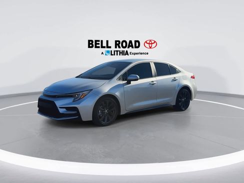 Certified 2025 Toyota Corolla SE image 4