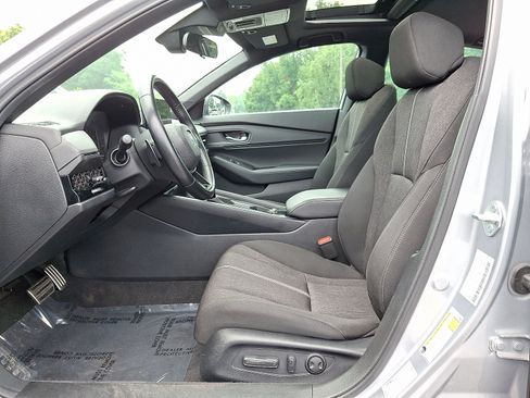 Used 2024 Honda Accord Sport image 13
