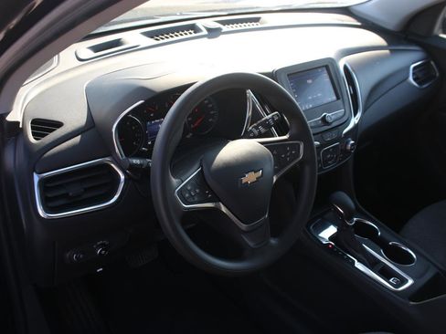 Used 2023 Chevrolet Equinox LT FWD image 16