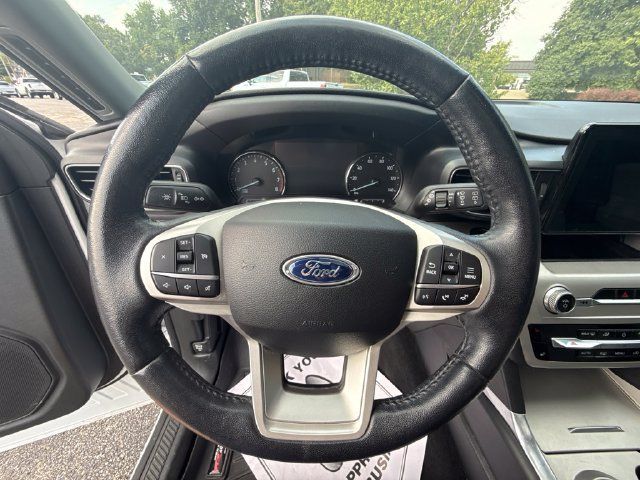 Used 2021 Ford Explorer XLT w/ Equipment Group 202A AWD/4WD image 24