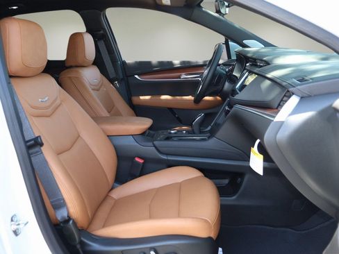 New 2025 Cadillac XT5 Premium Luxury w/ Technology Package image 18