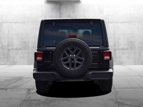 Used 2025 Jeep Wrangler Unlimited Sport AWD/4WD image 6