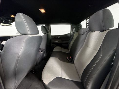 Used 2021 Toyota Tacoma TRD Off-Road AWD/4WD image 28