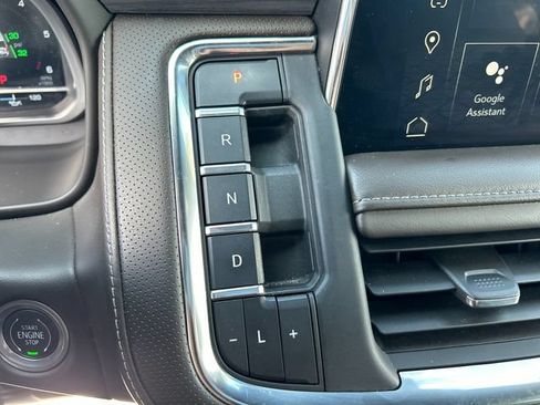 Used 2023 GMC Yukon SLT AWD/4WD image 28