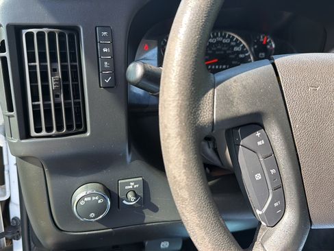 Used 2021 Chevrolet Express 2500 w/ Driver Convenience Package RWD image 22