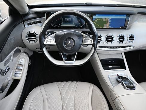 Used 2017 Mercedes-Benz S 550 Cabriolet image 32