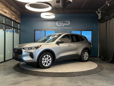 Used 2023 Ford Escape Active image 7