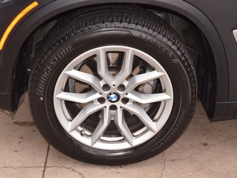 Used 2021 BMW X5 xDrive40i w/ Convenience Package image 37