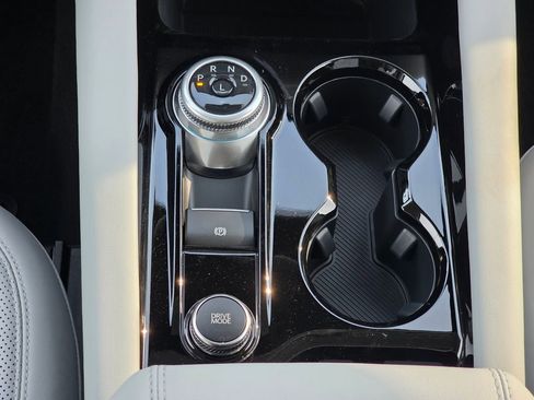 New 2026 Ford Explorer Platinum image 24