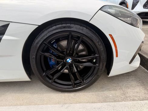 Used 2020 BMW Z4 M40i w/ Executive Package RWD image 4