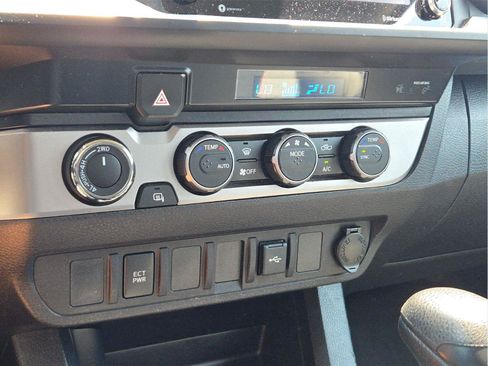 Used 2021 Toyota Tacoma SR AWD/4WD image 56