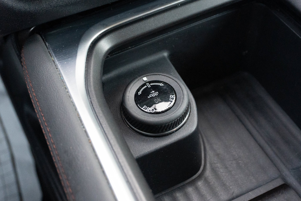 Used 2025 Ford Expedition Active RWD image 32