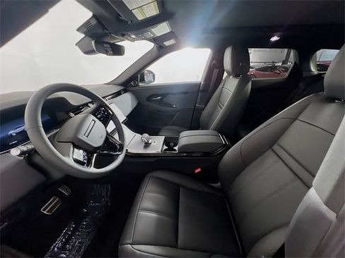 Used 2024 Land Rover Range Rover Evoque S image 13