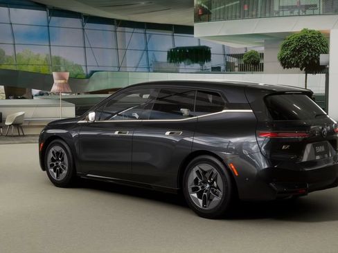 Used 2026 BMW iX xDrive45 image 28