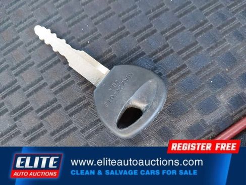 Used 2012 MAZDA MAZDA2 Touring image 22