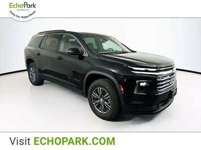 Used 2024 Chevrolet Traverse LT