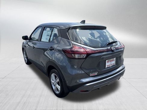 New 2025 Nissan Kicks Play S image 5