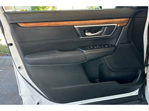 Used 2021 Honda CR-V EX image 11