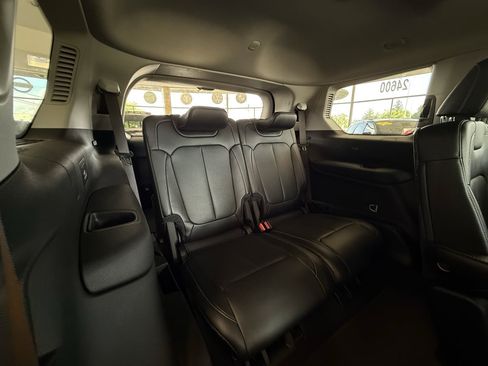 Used 2024 Jeep Grand Cherokee L Limited w/ Luxury Tech Group II AWD/4WD image 37