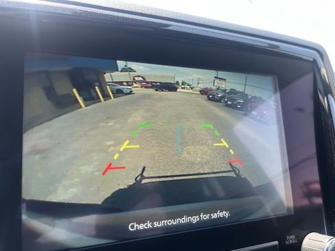 Used 2022 Nissan Frontier S w/ Technology Package image 2