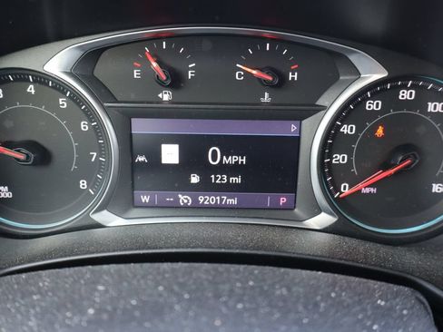Used 2021 Chevrolet Equinox LT AWD/4WD image 3