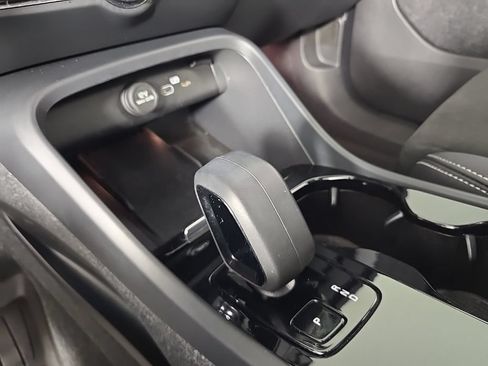 Certified 2023 Volvo XC40 Recharge Plus w/ Protection Package Premier AWD/4WD image 25