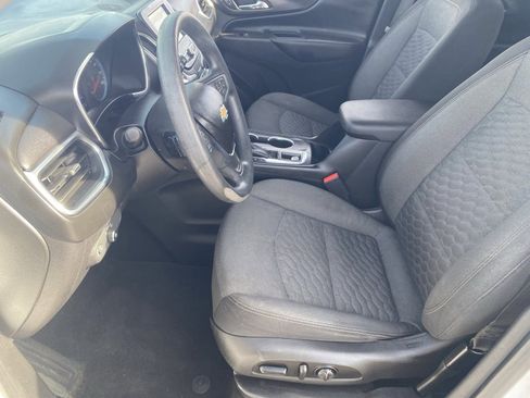 Used 2018 Chevrolet Equinox LT image 20