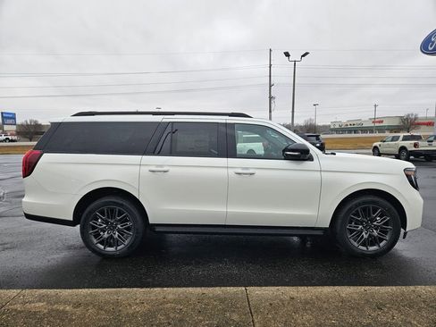 New 2026 Ford Expedition Max Platinum w/ Stealth Appearance Package AWD/4WD image 5