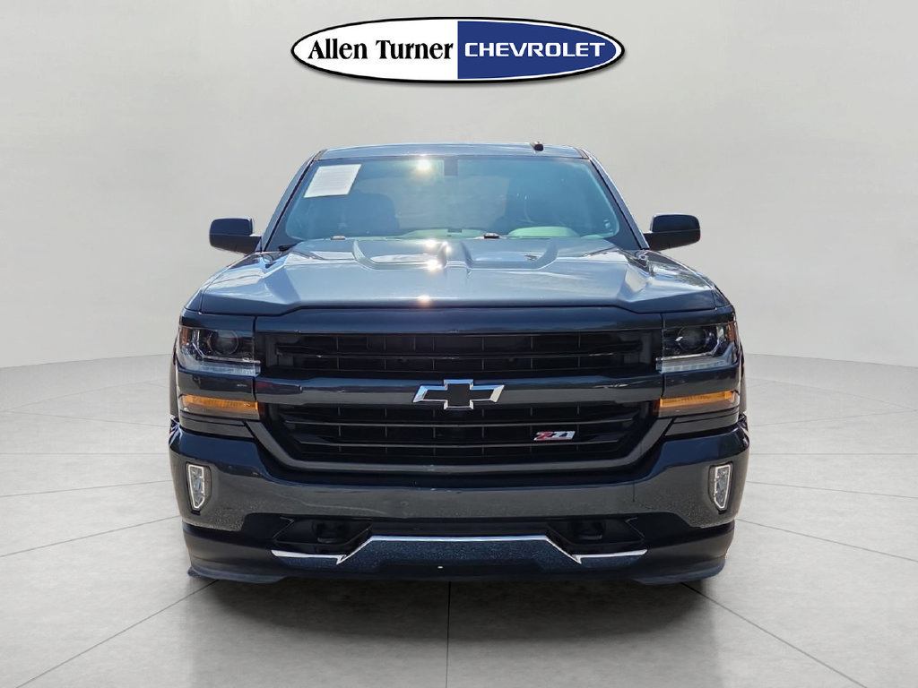 Used 2018 Chevrolet Silverado 1500 LT w/ All Star Edition AWD/4WD image 2