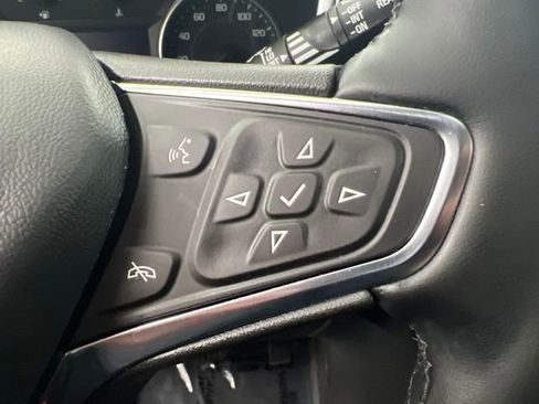 Used 2024 Chevrolet Equinox Premier AWD/4WD image 22