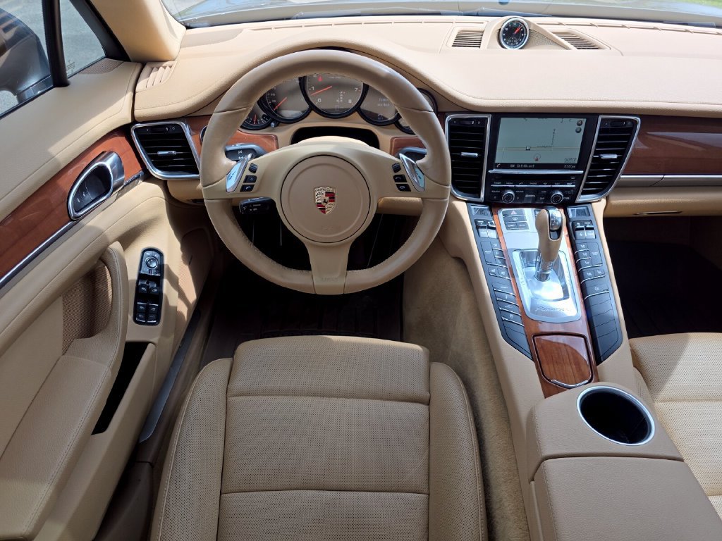 Used 2014 Porsche Panamera 4 AWD/4WD image 25