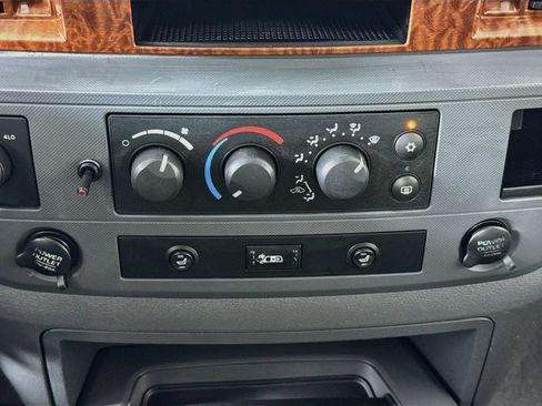 Used 2006 Dodge Ram 2500 Truck SLT w/ Quad Cab Big Horn Value Group AWD/4WD image 16