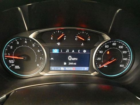 Used 2022 Chevrolet Equinox Premier AWD/4WD image 32