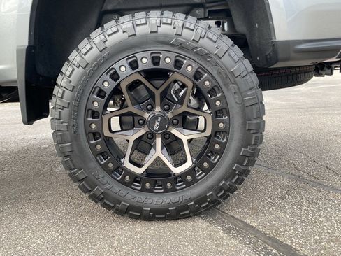 New 2025 Chevrolet Colorado Z71 image 30