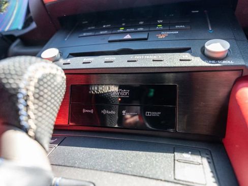 Used 2016 Lexus RC F image 39