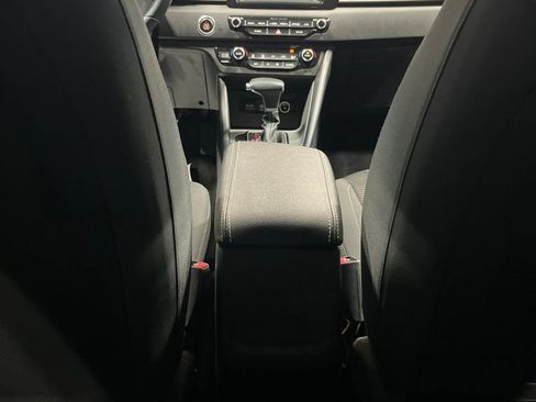 Used 2019 Kia Niro LX FWD image 32