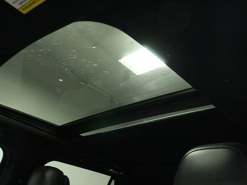 Used 2024 Lincoln Navigator Reserve image 10