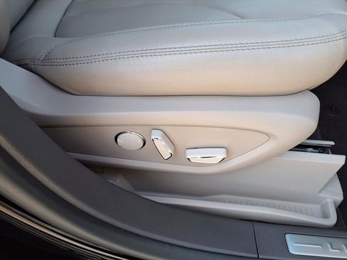 Used 2022 Lincoln Nautilus FWD image 11