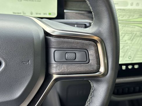 Used 2022 Rivian R1T Adventure AWD/4WD image 12