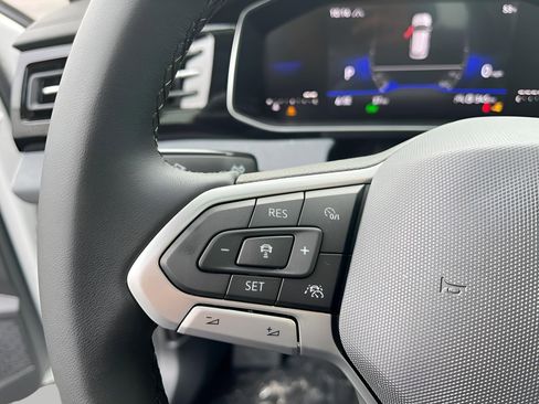 New 2025 Volkswagen Jetta SE image 13