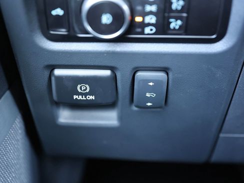 Certified 2023 Ford F150 Platinum w/ Equipment Group 701A High image 37