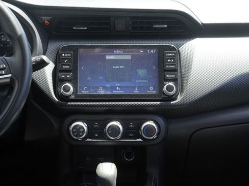 Used 2024 Nissan Kicks SV FWD image 19