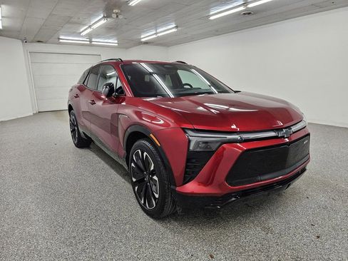 Used 2024 Chevrolet Blazer EV RS image 3