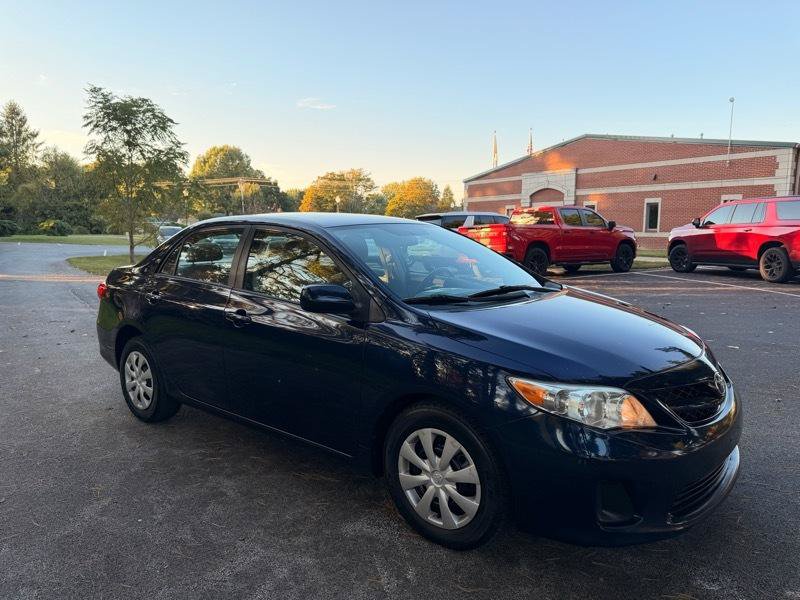 Used 2011 Toyota Corolla LE FWD image 3