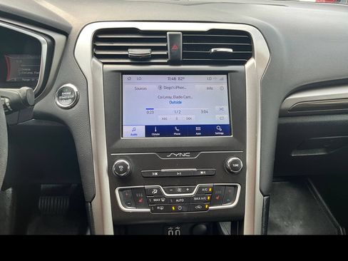 Used 2020 Ford Fusion SEL FWD image 5
