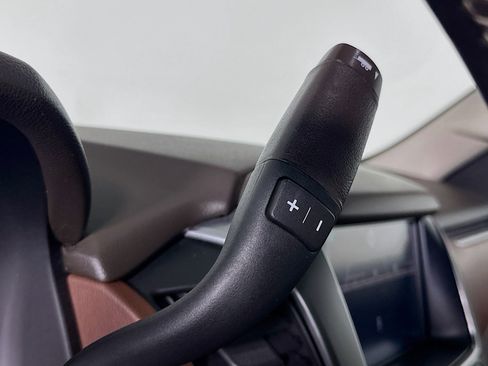 Used 2015 Chevrolet Tahoe LTZ image 25