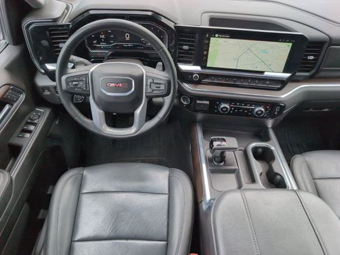 Used 2024 GMC Sierra 1500 SLT w/ SLT Premium Plus Package AWD/4WD image 33