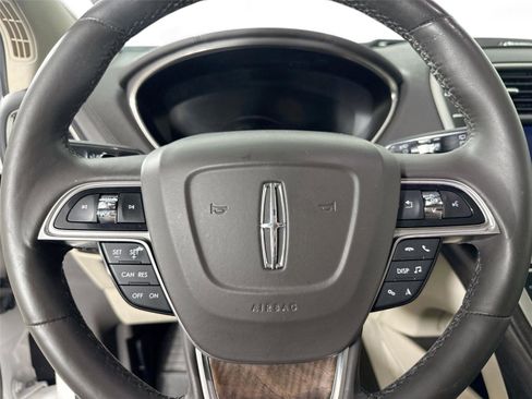 Used 2019 Lincoln Nautilus Reserve w/ Cargo Utility Package image 16