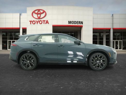 New 2026 Toyota Crown Signia AWD/4WD image 9