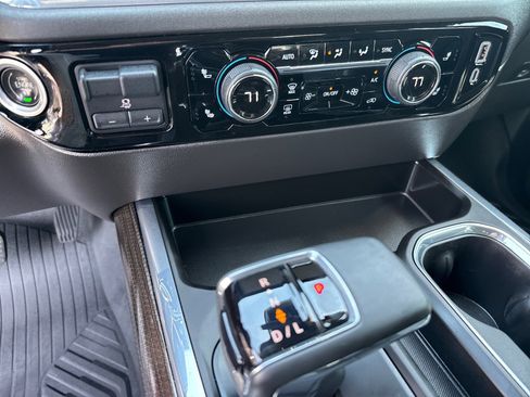 Used 2023 Chevrolet Silverado 1500 LT Trail Boss w/ LT Trail Boss Premium Package AWD/4WD image 22